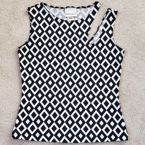 Cut-Out Shoulder Sleeveless Tank